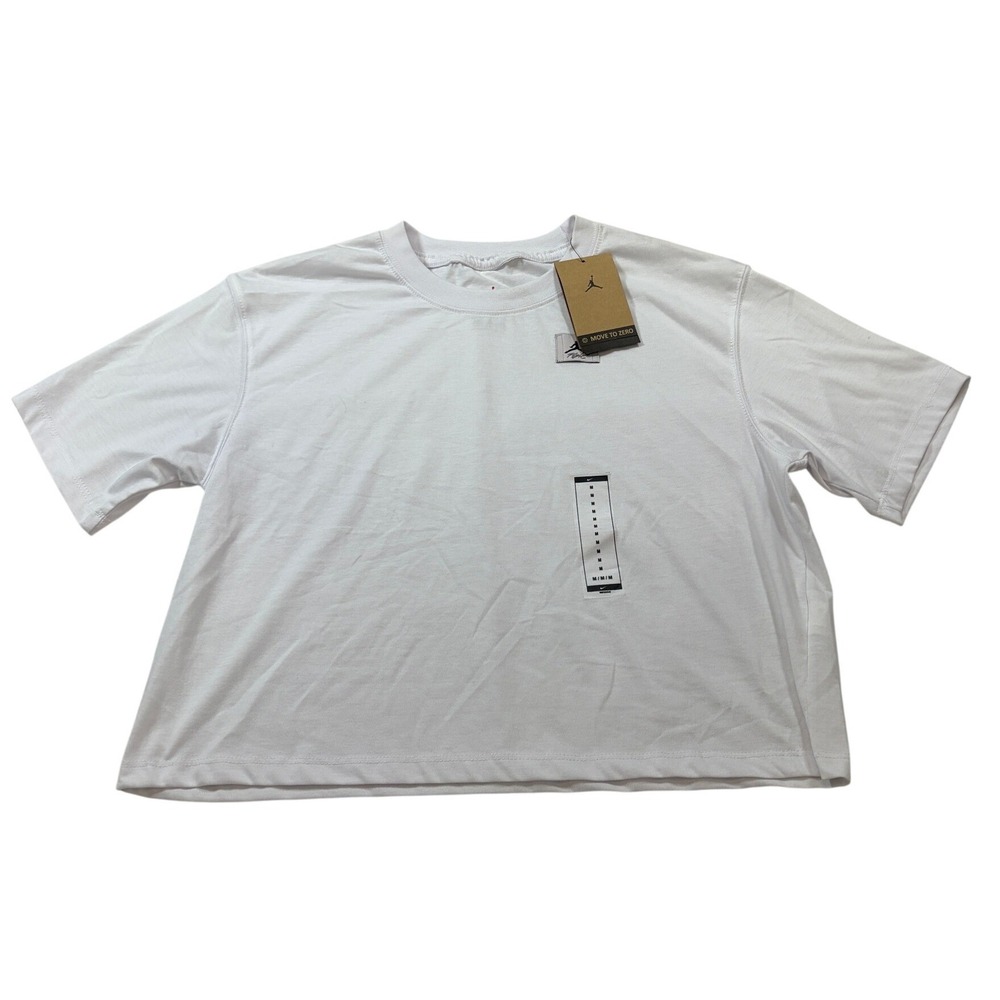 Jordan Essentials Womens Boxy T-Shirt White Loose Fit DO5038-100 Size M NWT